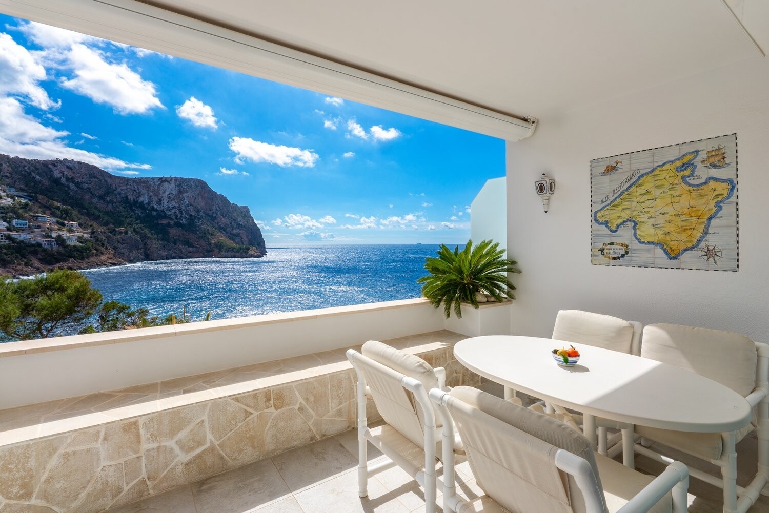 Apartment mit spektakulärem Meerblick
