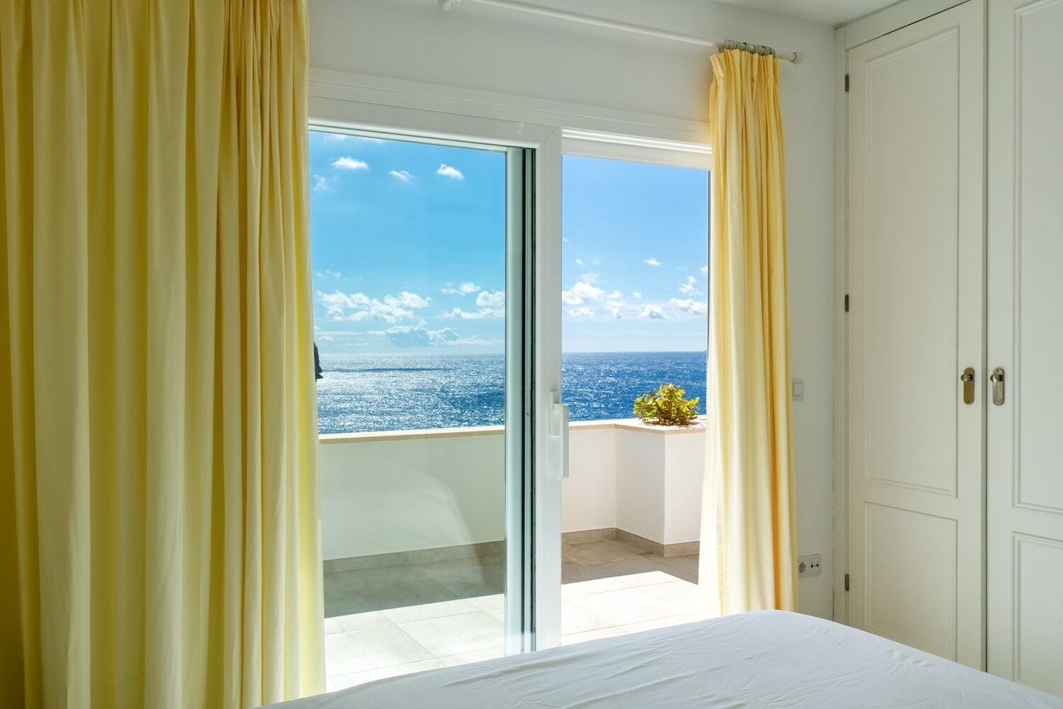 Apartment mit spektakulärem Meerblick