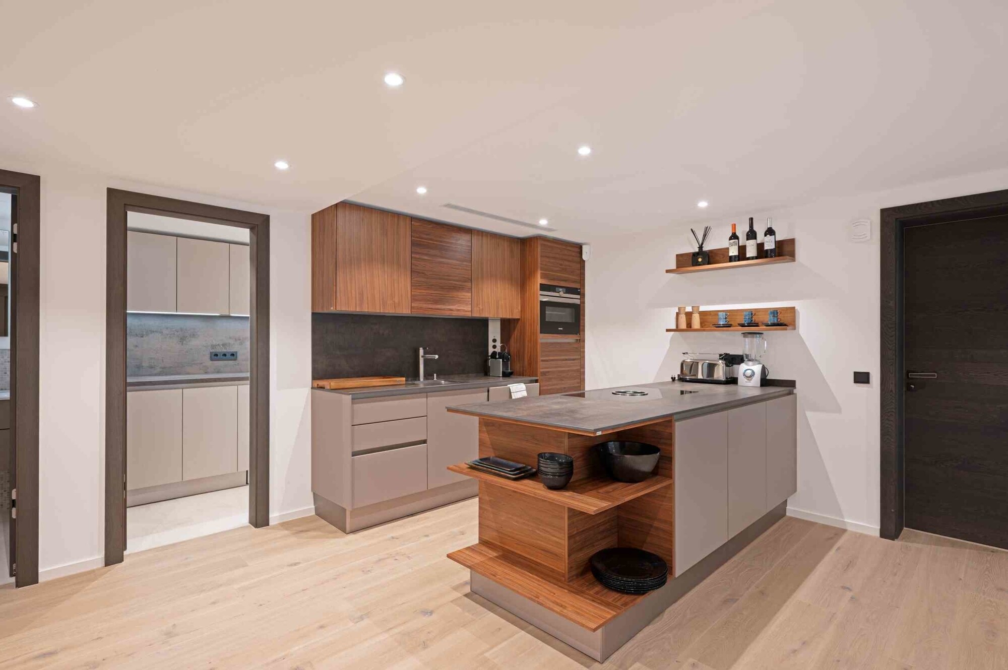 NEW BUILD (completed): Modern villa in a prime location