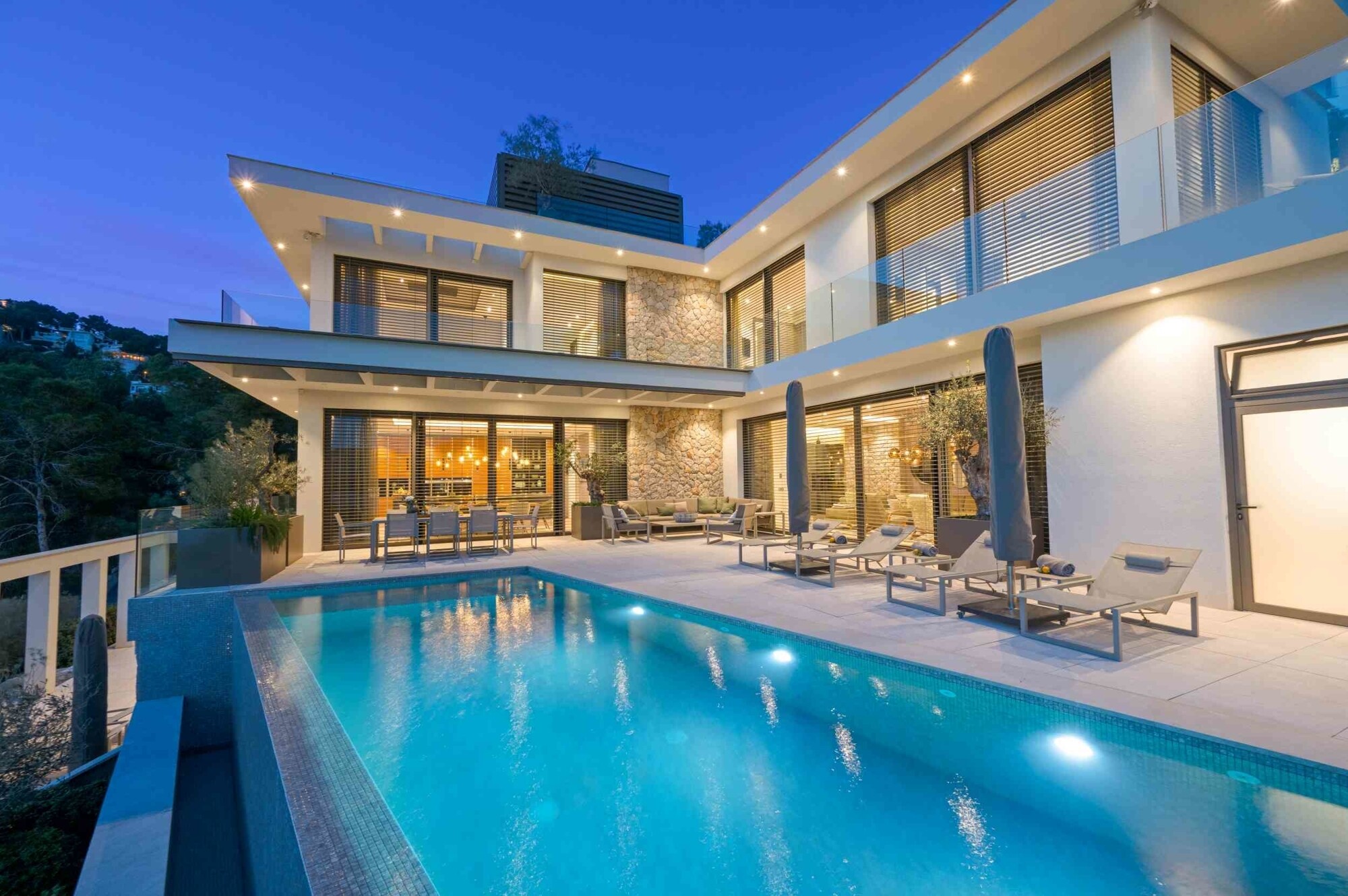 NEW BUILD (completed): Modern villa in a prime location