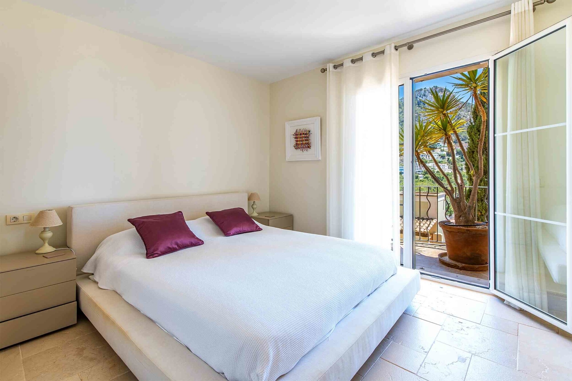Large garden apartment in luxury residence "Gran Folies"