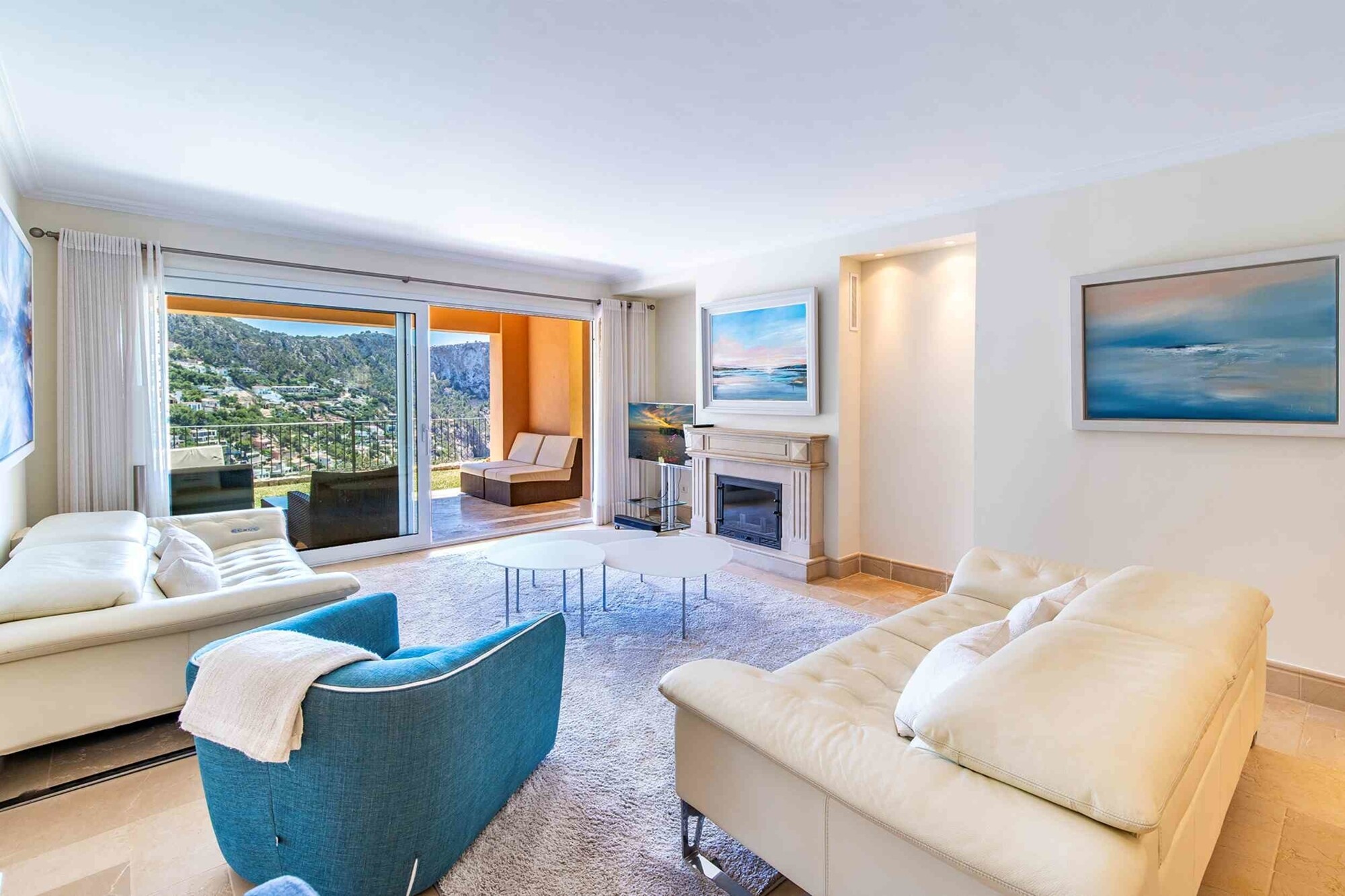 Large garden apartment in luxury residence "Gran Folies"