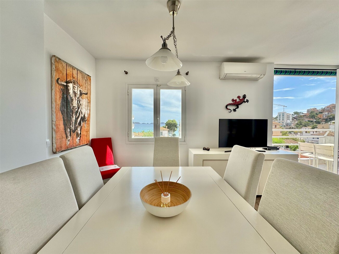 Modernisiertes Apartment mit Meerblick in zweiter Meereslinie