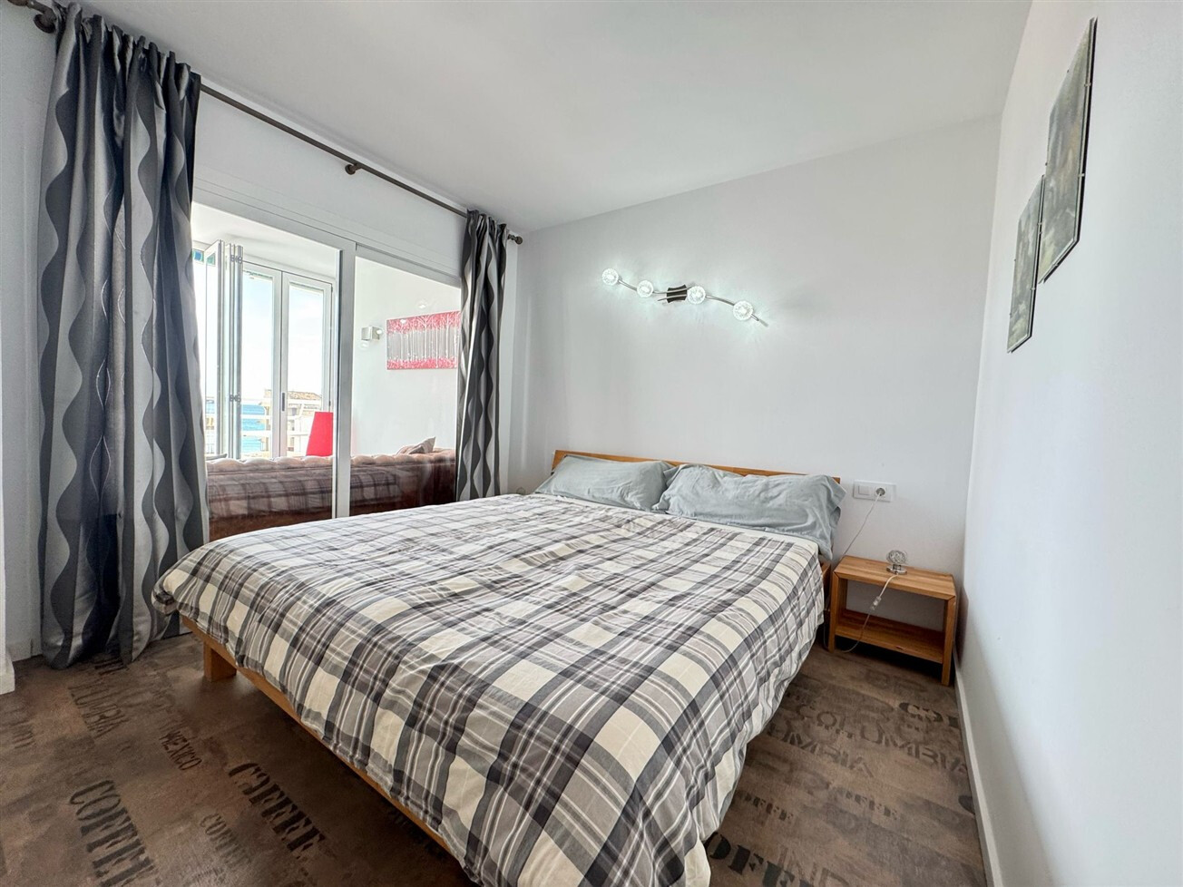 Modernisiertes Apartment mit Meerblick in zweiter Meereslinie