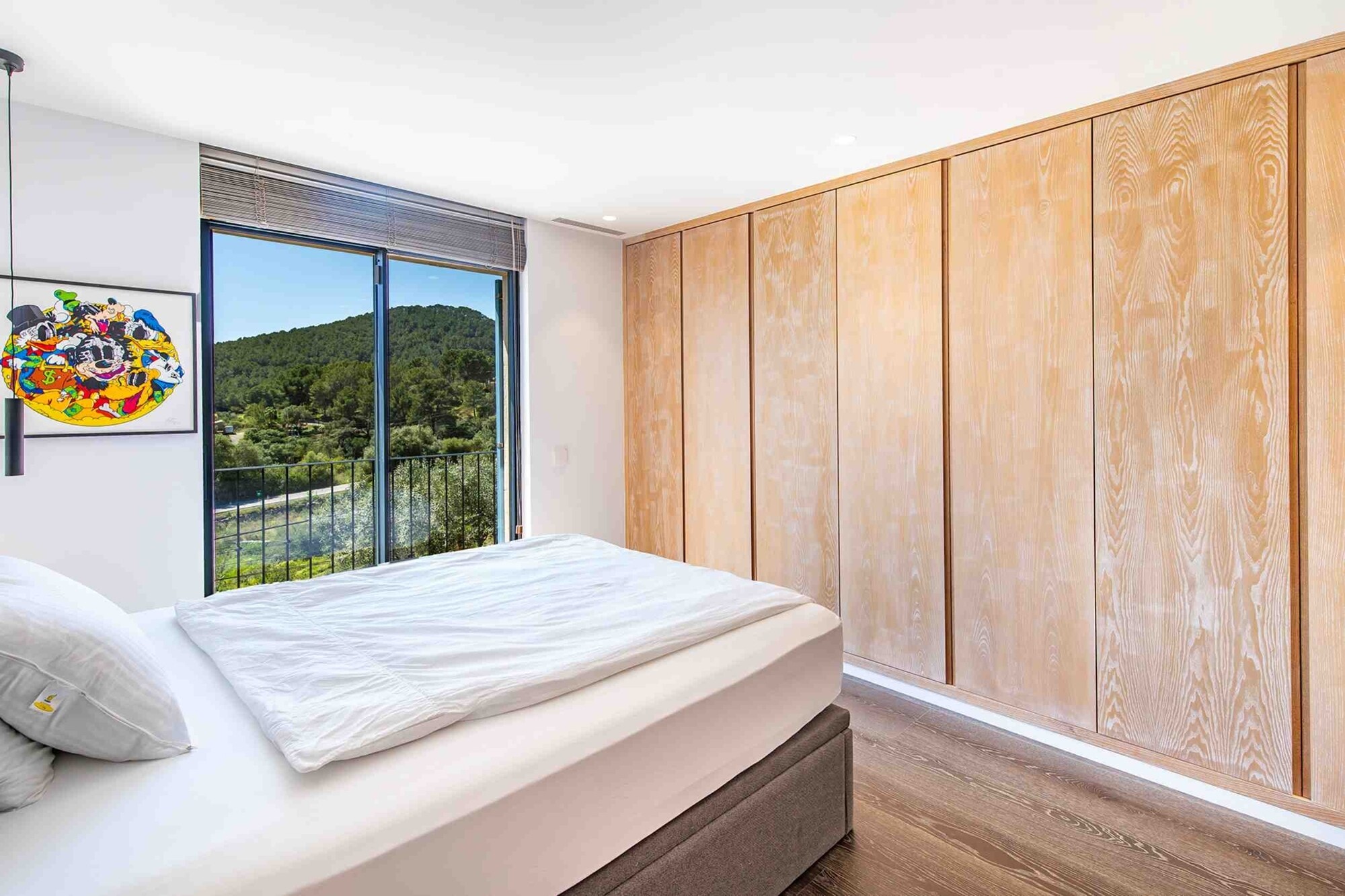 Moderne Doppelhaushälfte mit privatem Swimmingpool