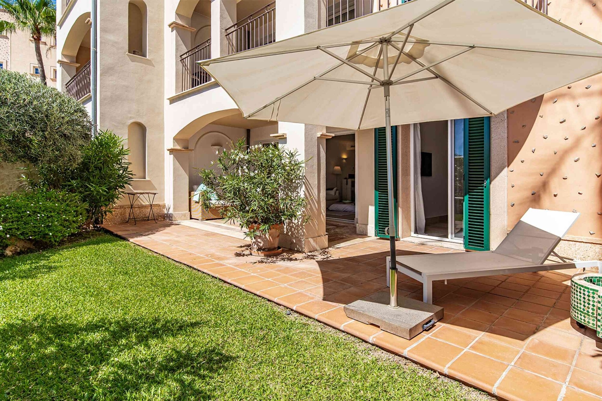 Wunderschönes Garten Apartment in Luxus Anlage "Gran Folies"