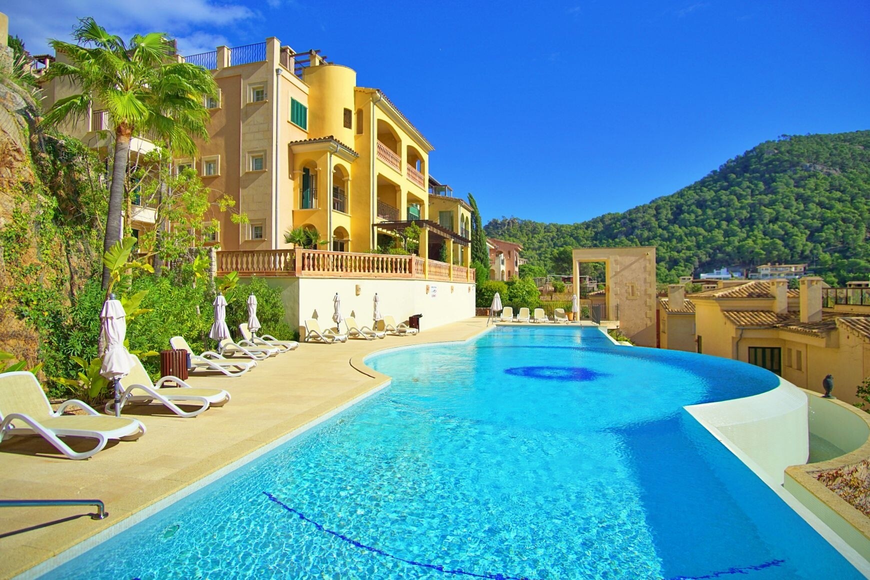 Wunderschönes Garten Apartment in Luxus Anlage "Gran Folies"