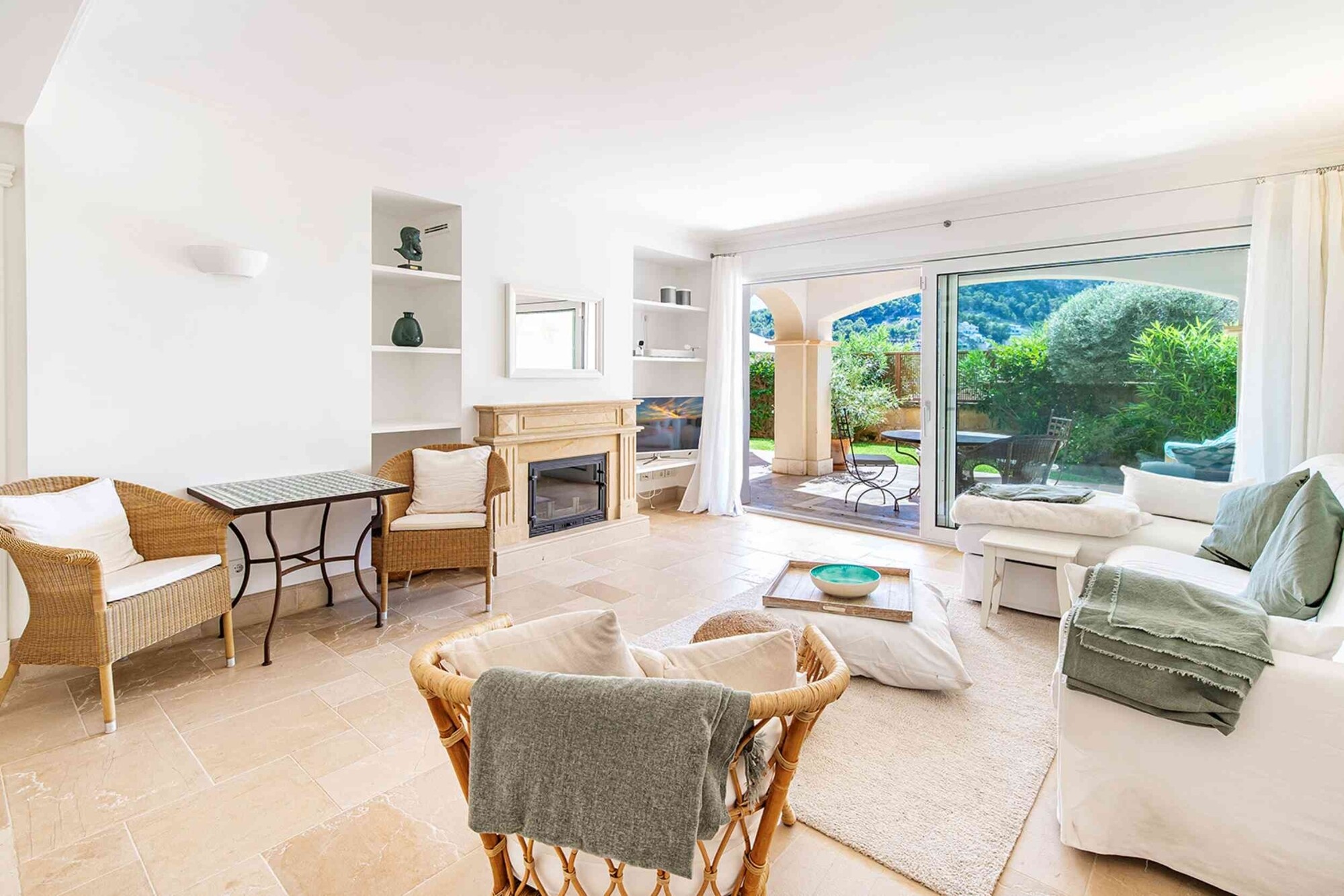 Wunderschönes Garten Apartment in Luxus Anlage "Gran Folies"