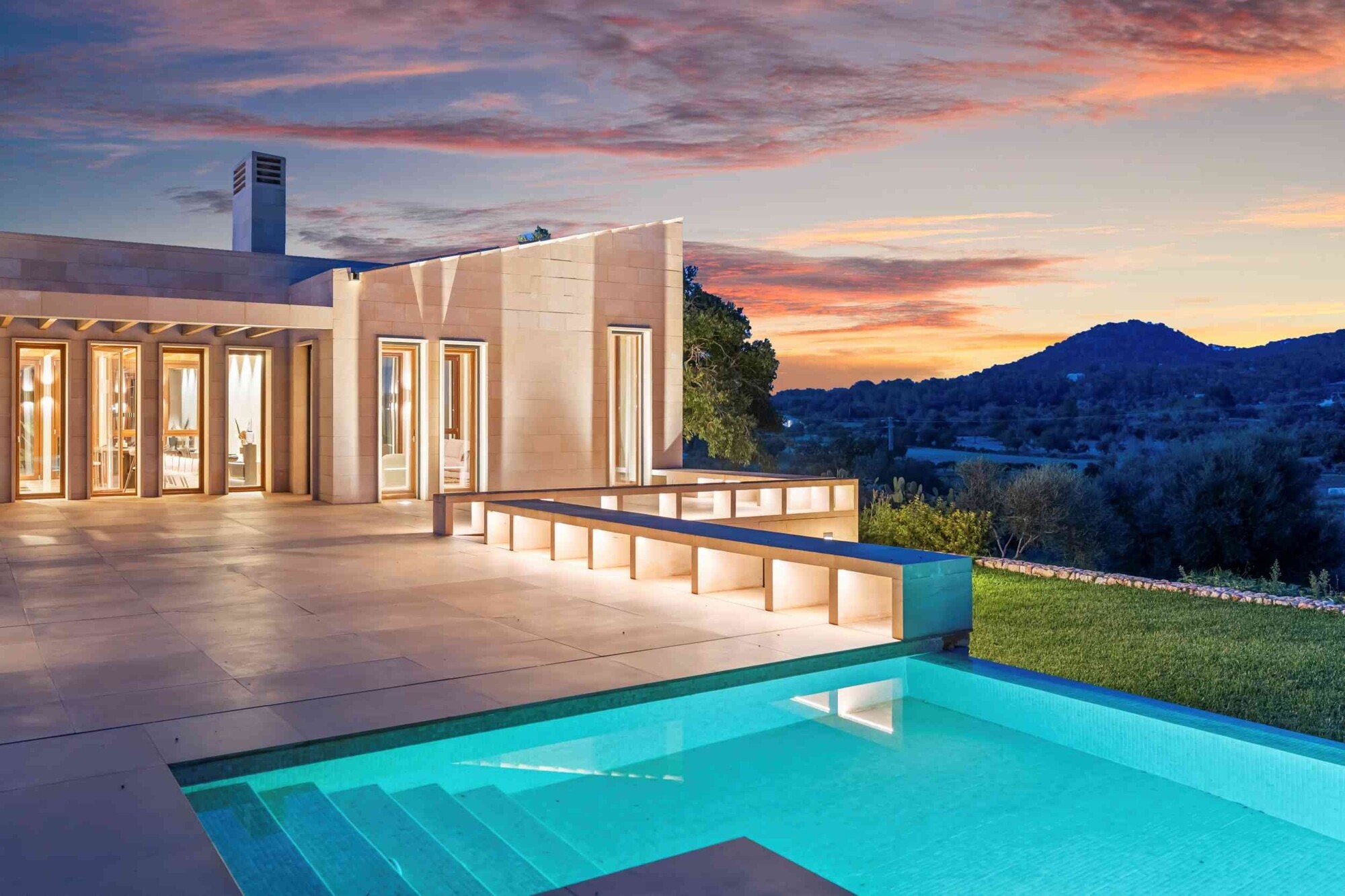 Modernes Landhaus mit kompletter Privatsphäre und Weitblick