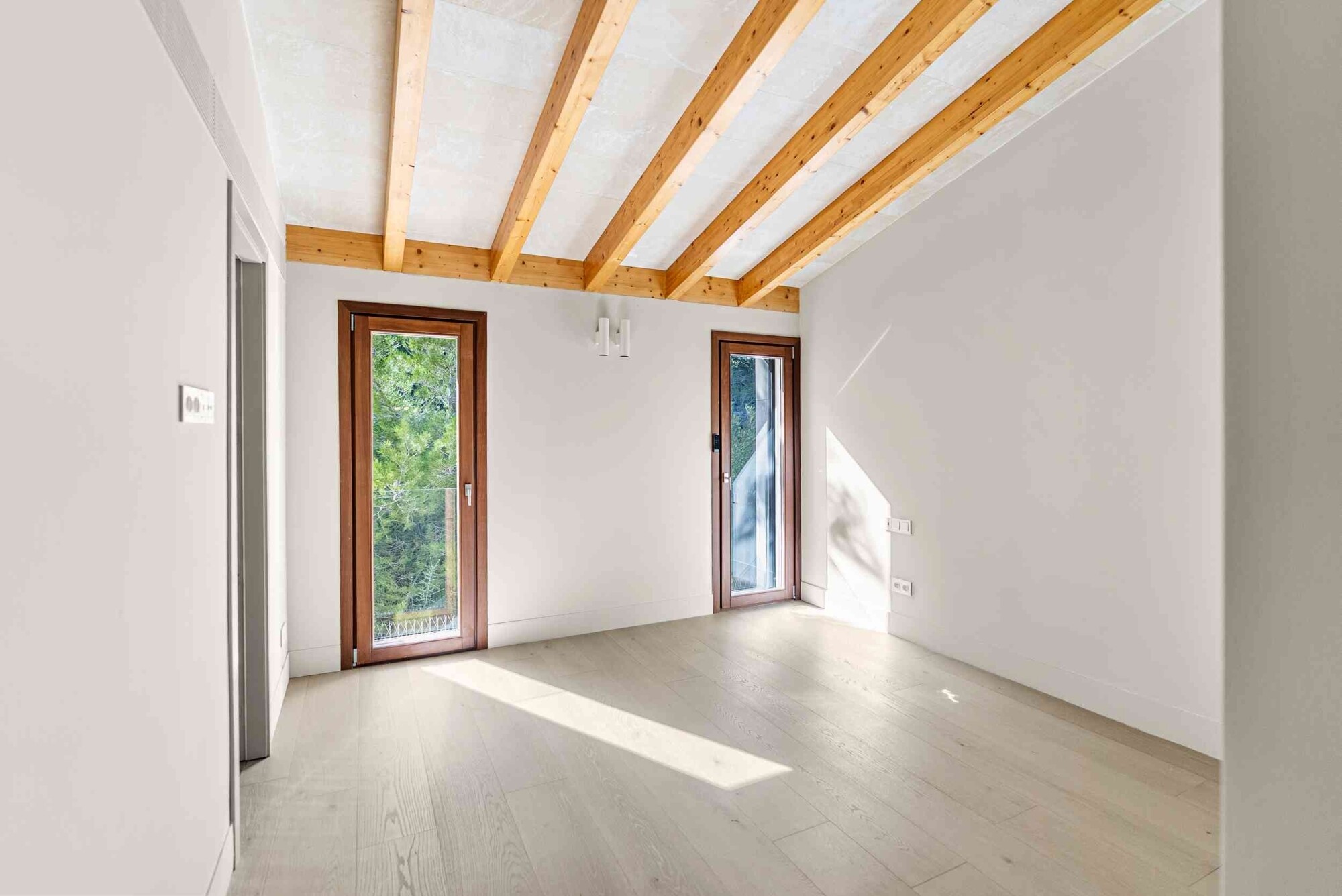 Modernes Landhaus mit kompletter Privatsphäre und Weitblick