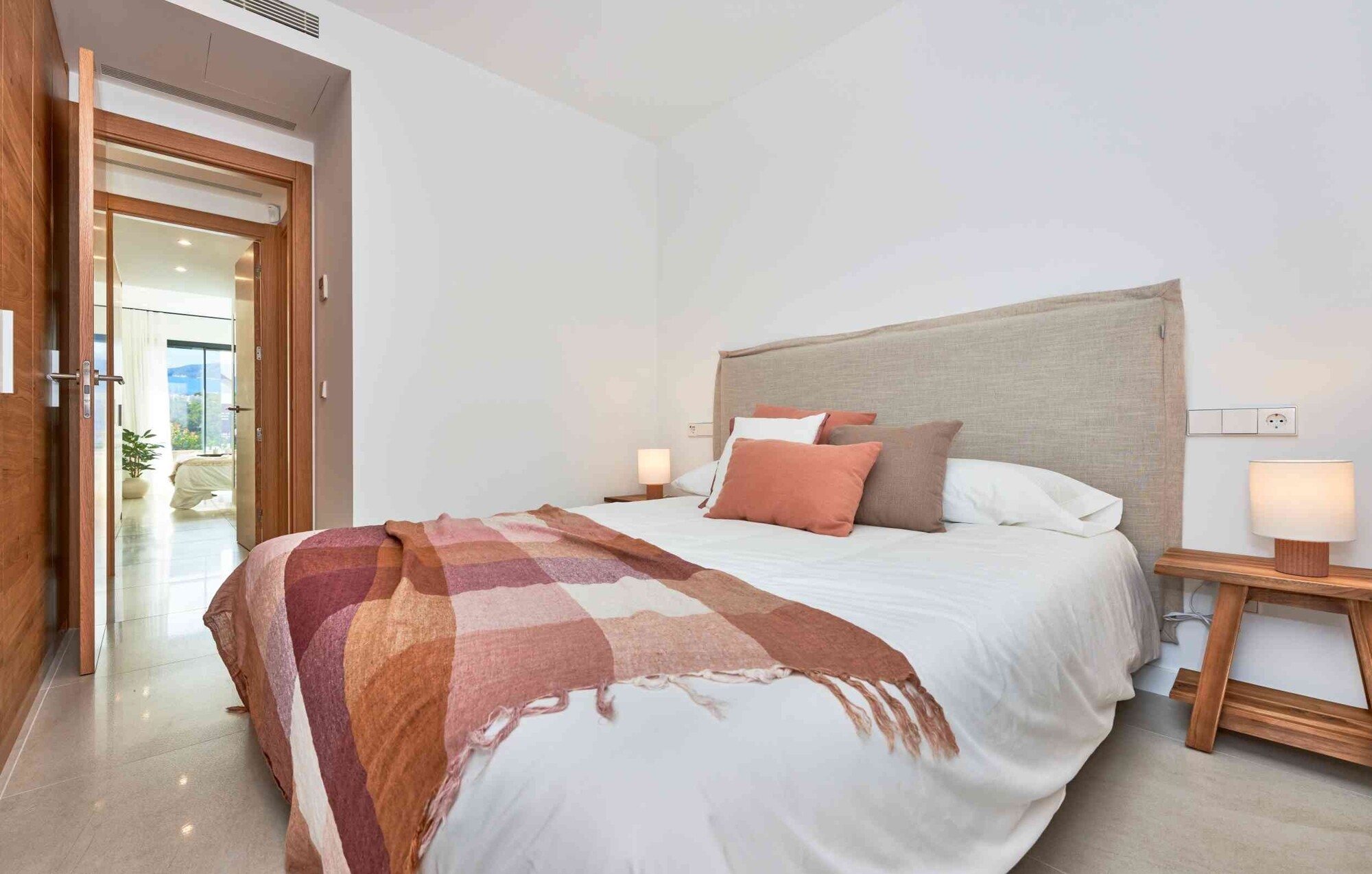 Neubau (im Bau): Apartment mit 3 Schlafzimmern und Garten