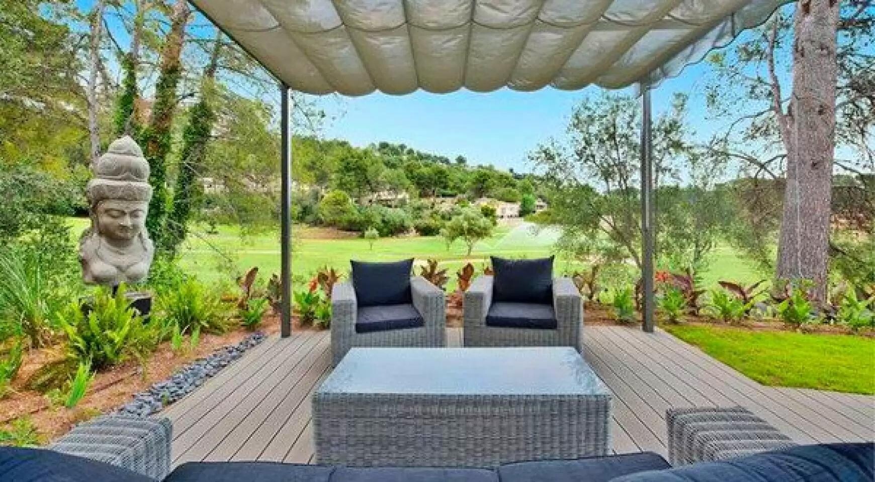 Modern villa directly at the golf course in Son Vida