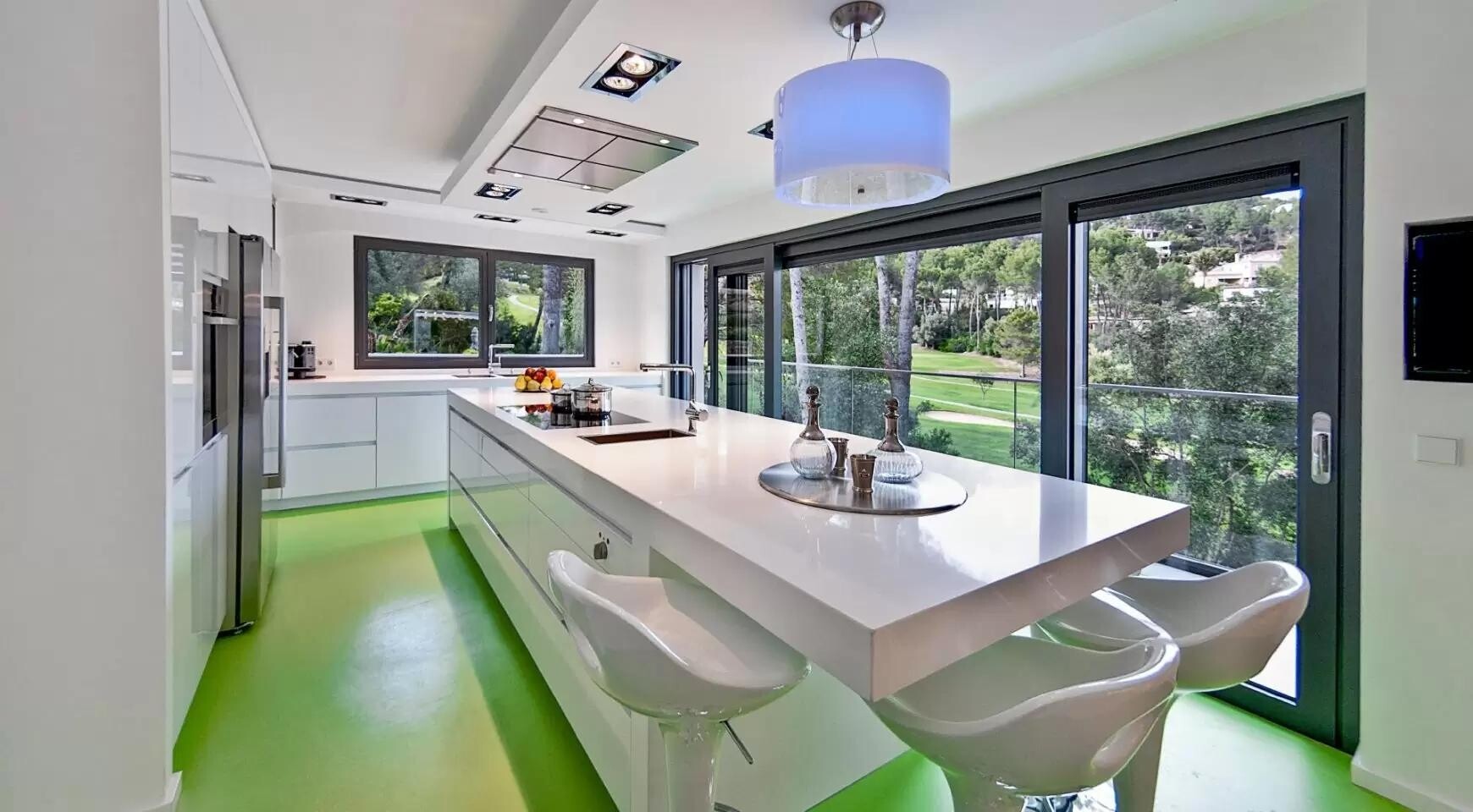 Modern villa directly at the golf course in Son Vida