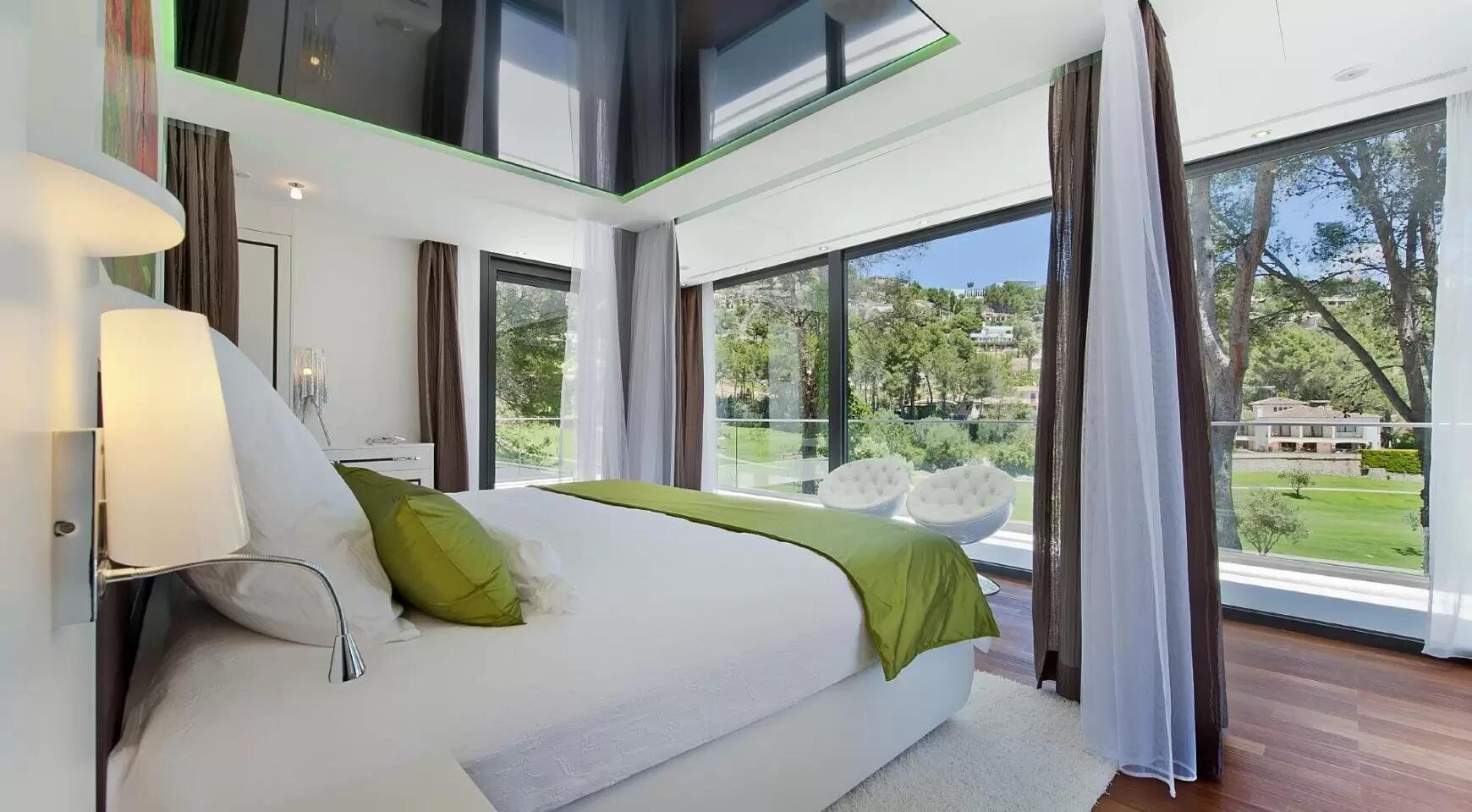 Modern villa directly at the golf course in Son Vida