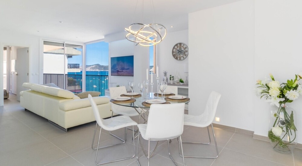 Renovated apartment in first sea line of Santa Ponsa