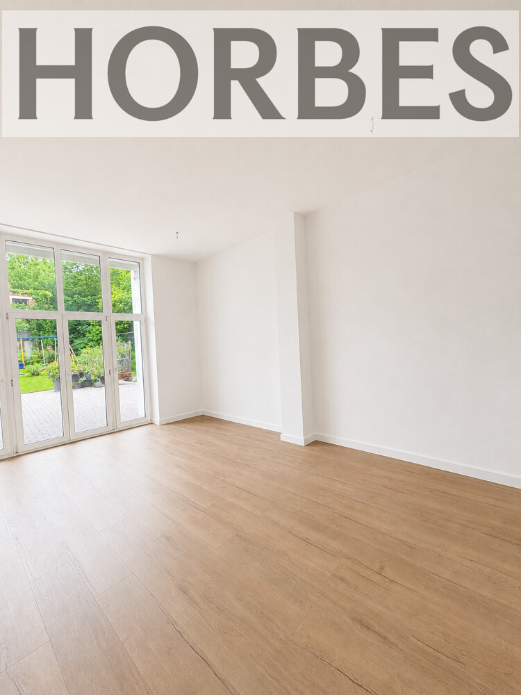 1. großer Büroraum mit Terrasse 