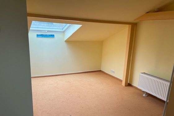Grosser Raum unterm Dach