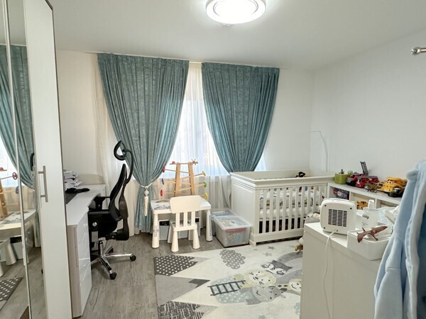 Schlafzimmer 1