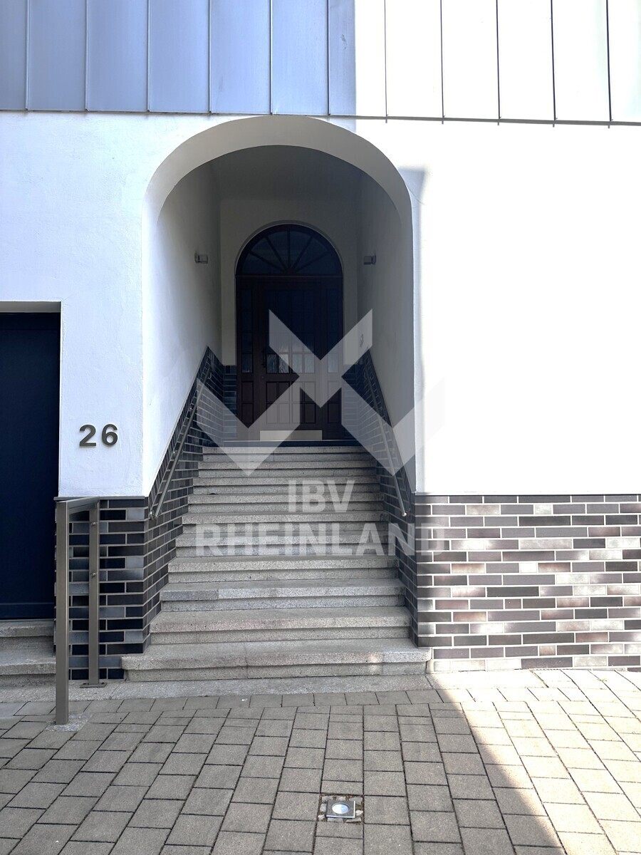 Zugang über Treppe