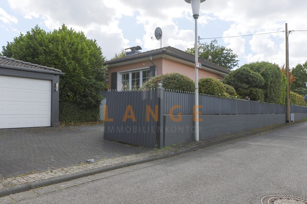 _L4A23Garageneinfahrt43-Bearbeitet