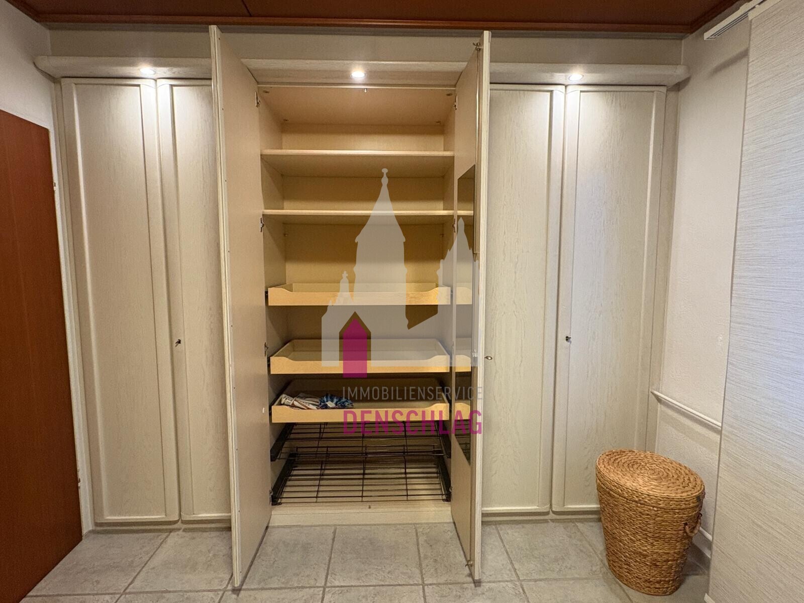 Schlafzimmerschrank
