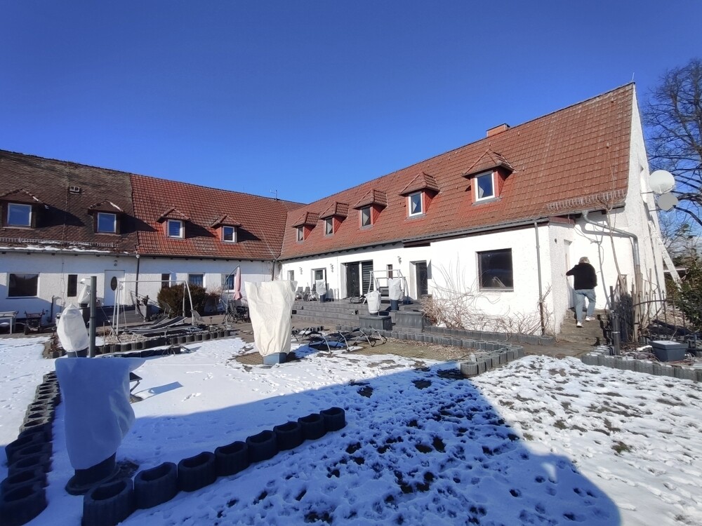 Terrasse Innenhof IMG_20250217_130444