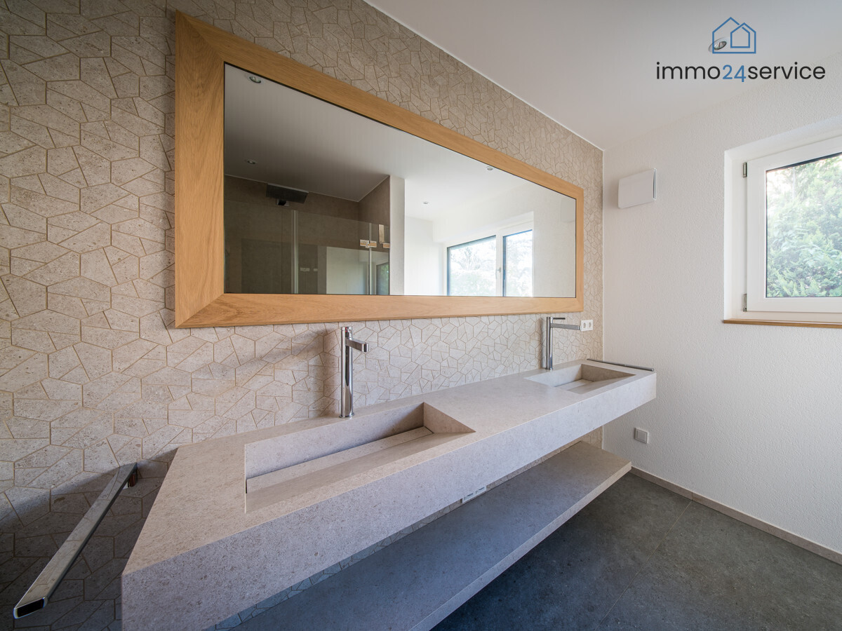 Badezimmer EG