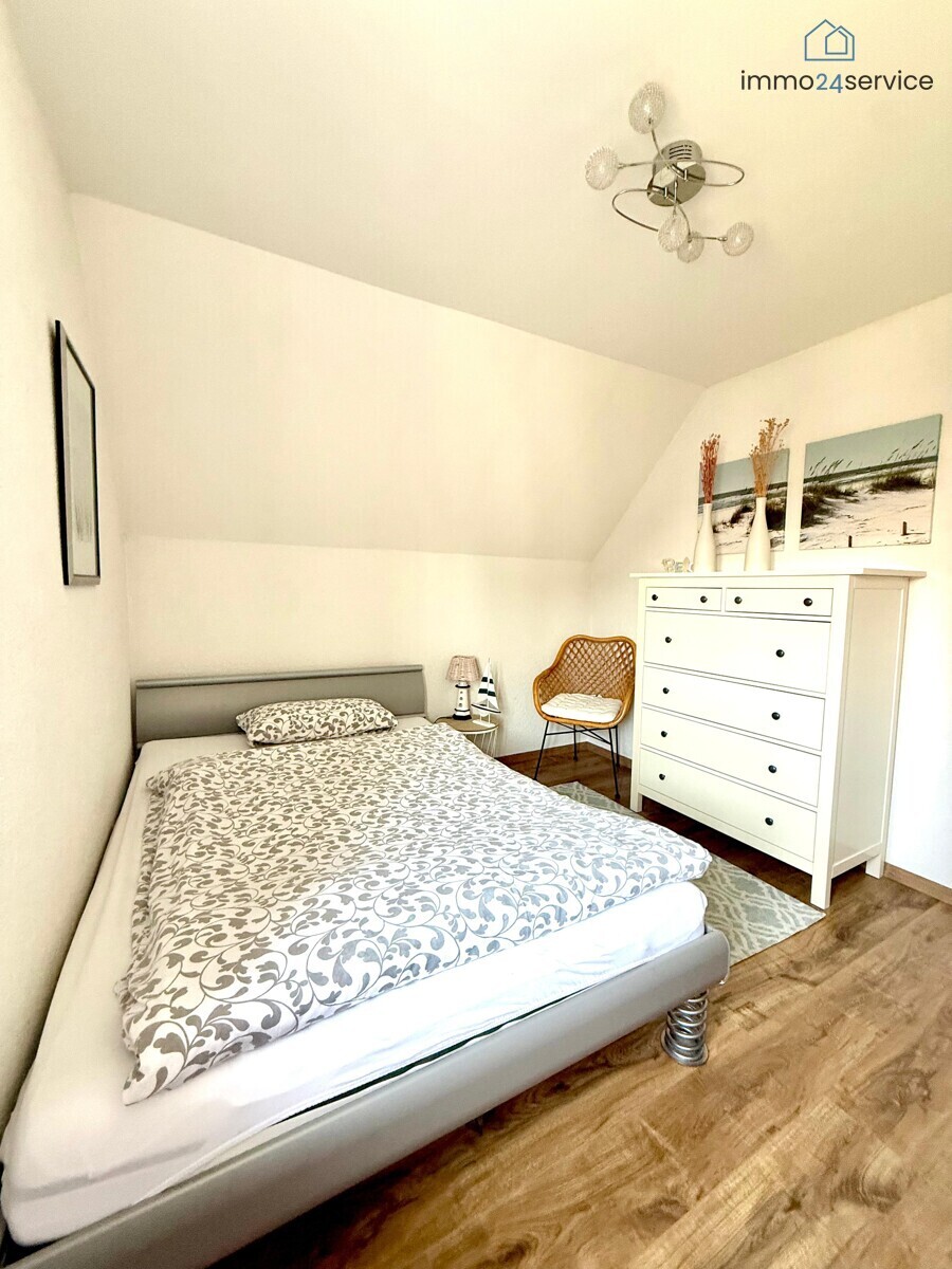 Schlafzimmer DG (2)