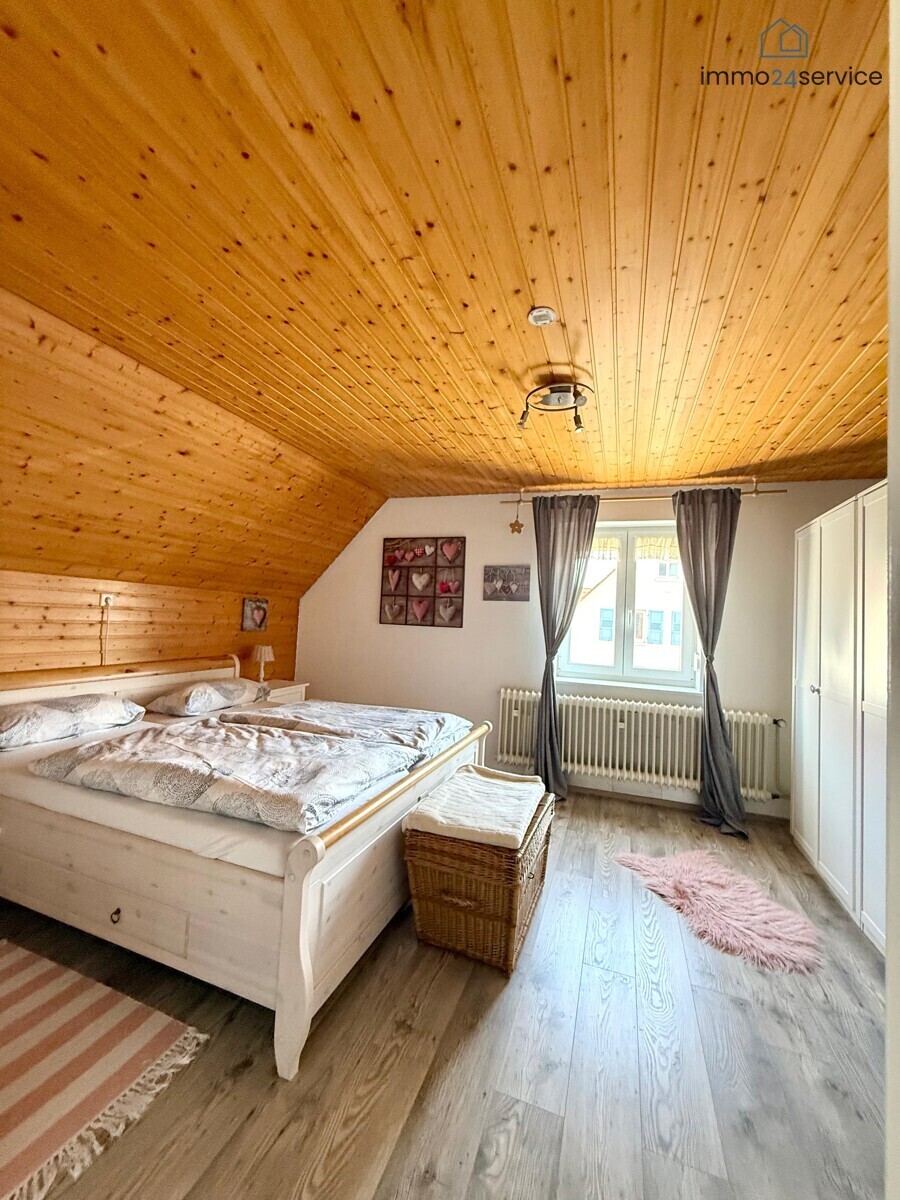 Schlafzimmer DG
