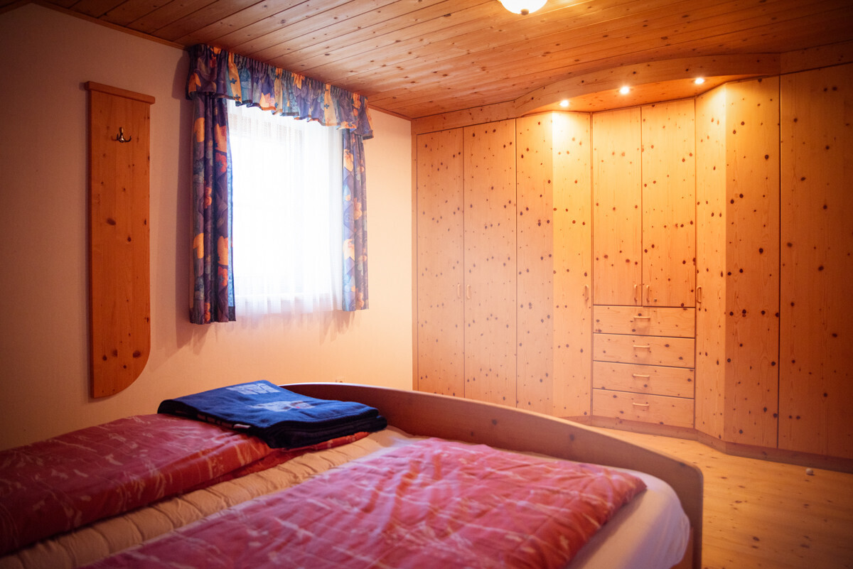 Schlafzimmer 1