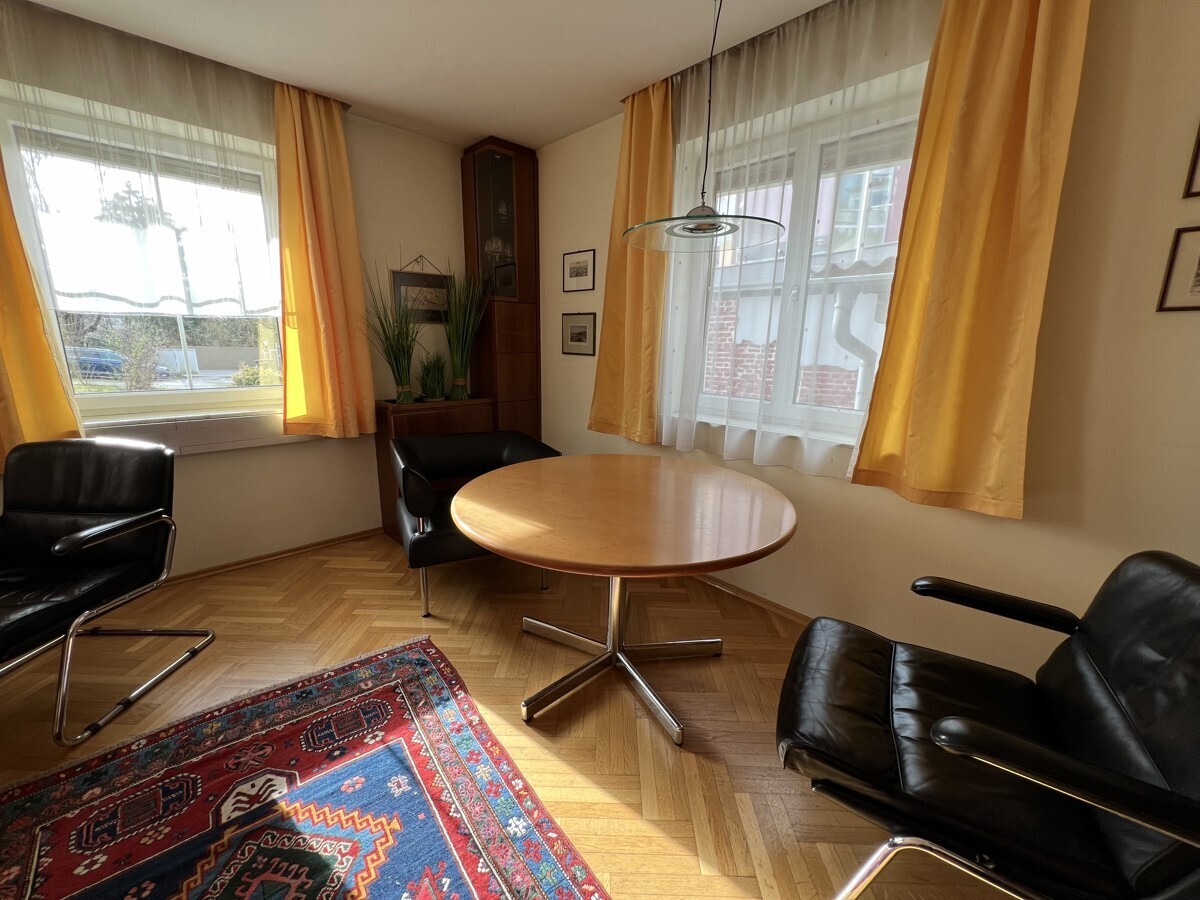 Besprechungszimmer Pos. 2