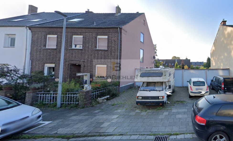 Grundstück