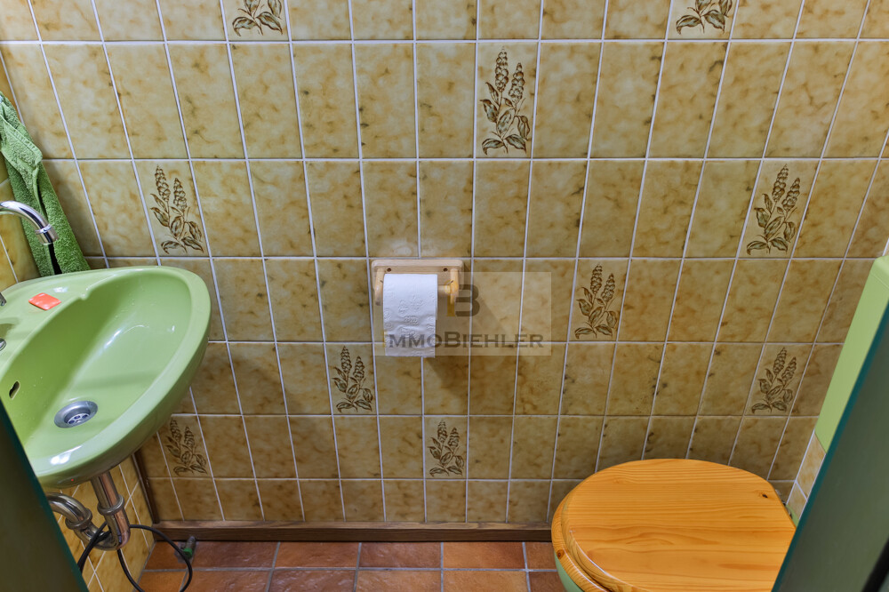 Separates Gäste-WC EG