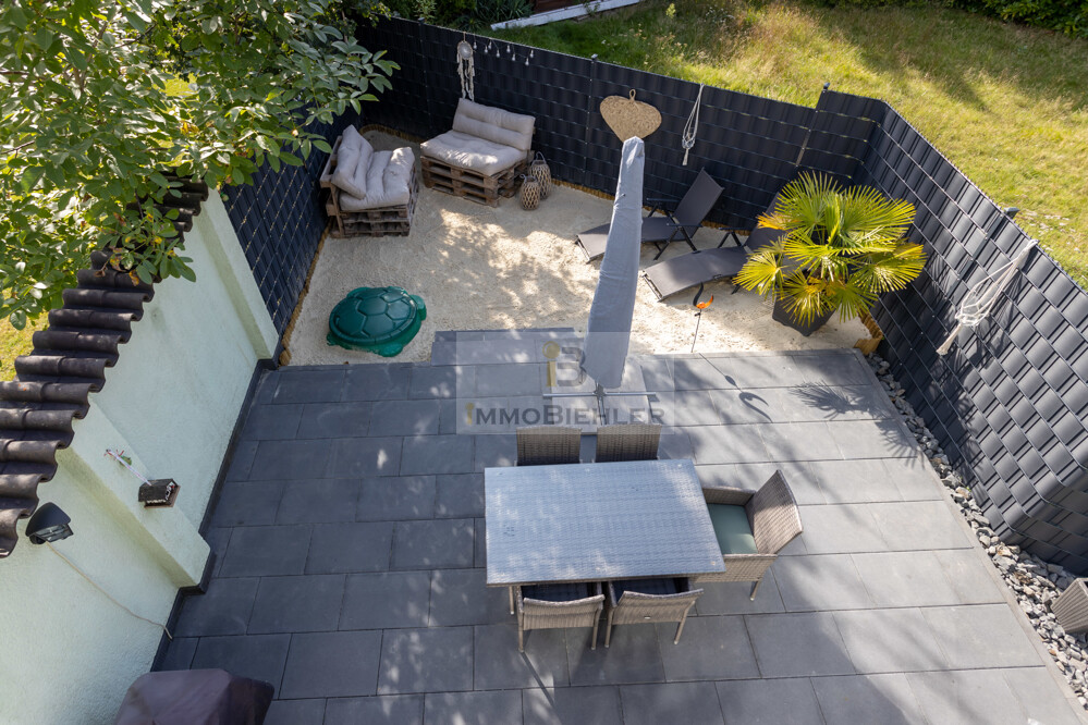 Terrasse mit "Sandstrand"