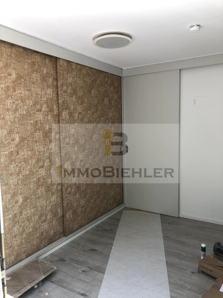 Schlafzimmer + Einbauschrank