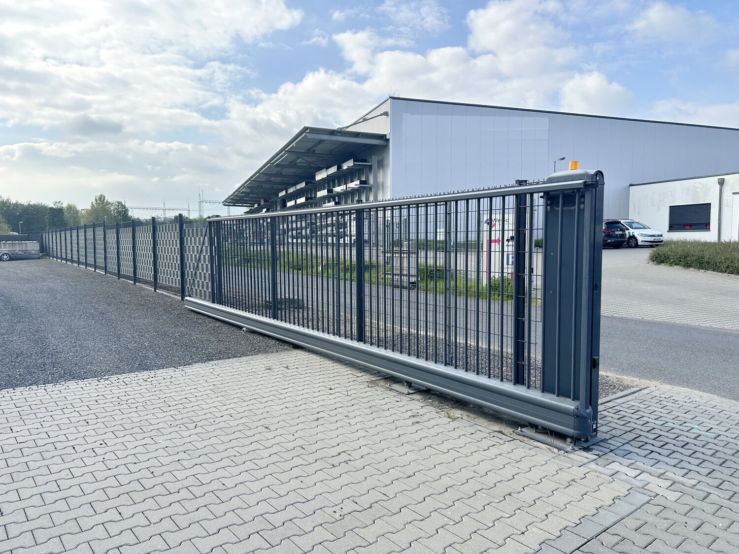 Hochwertige Schiebetoranlage