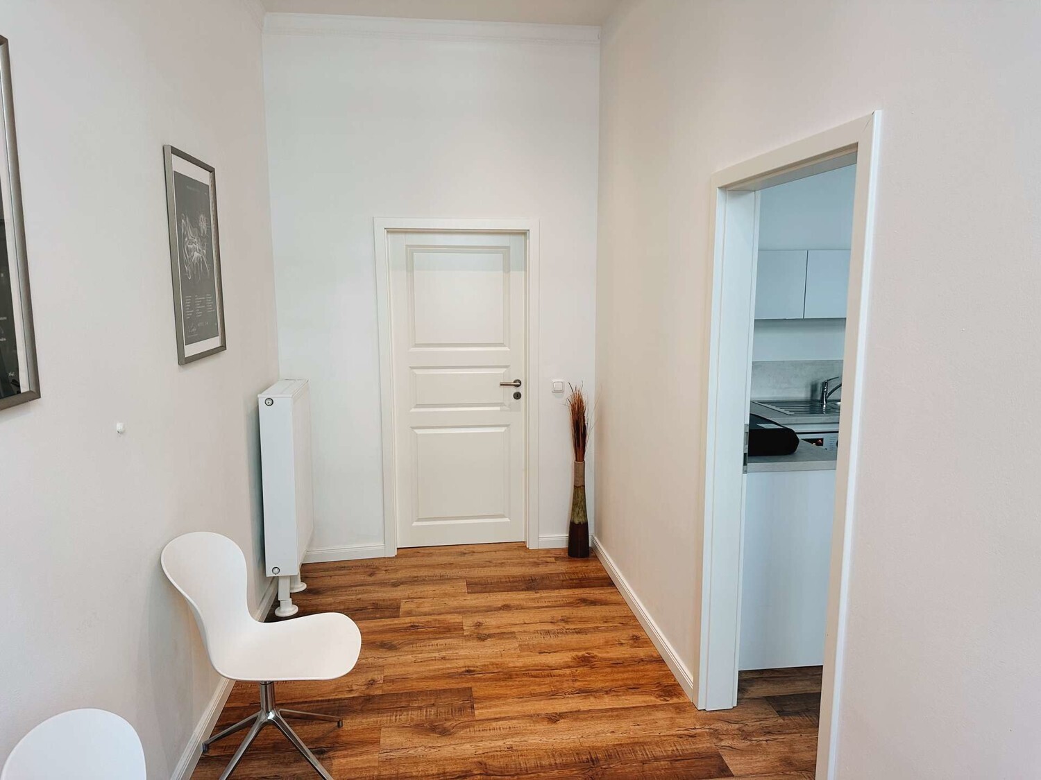 Eingangs-Wartebereich Praxis