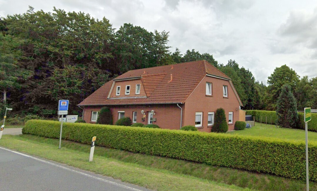 Strassenansicht 2