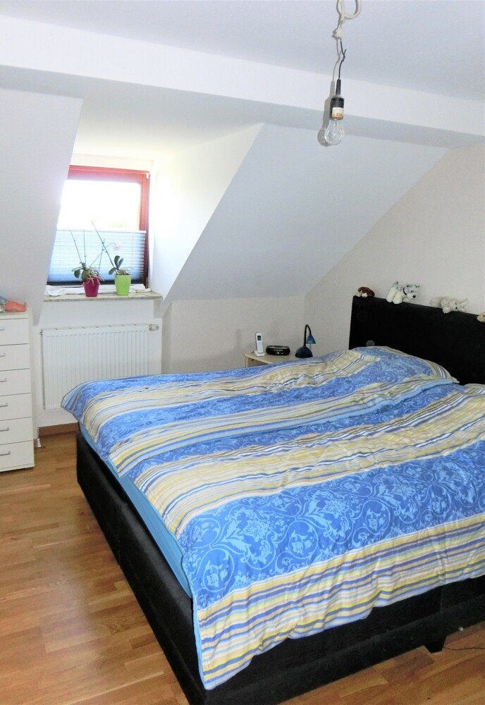 Schlafzimmer DG