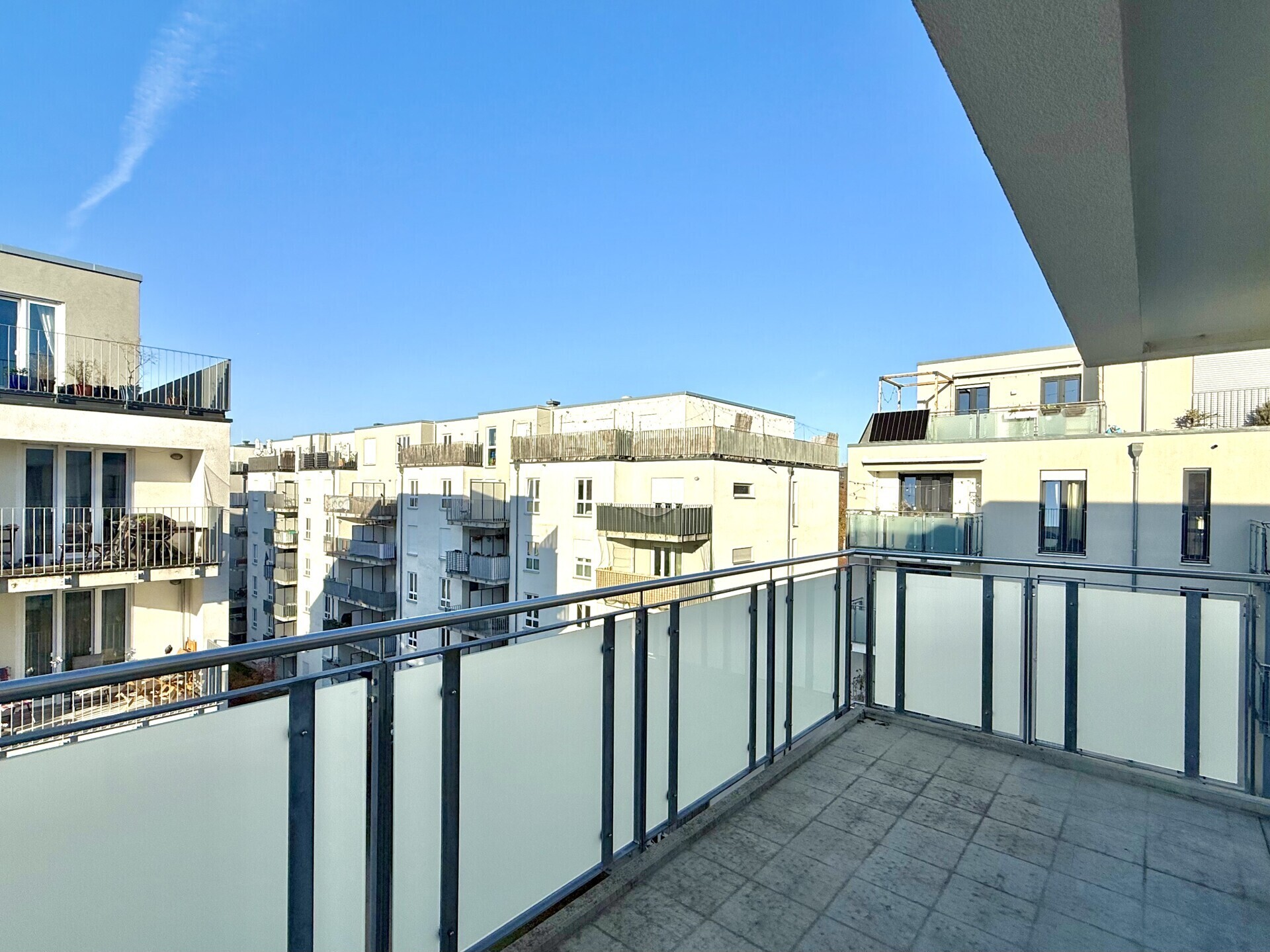 Großzügiger Süd-West-Balkon