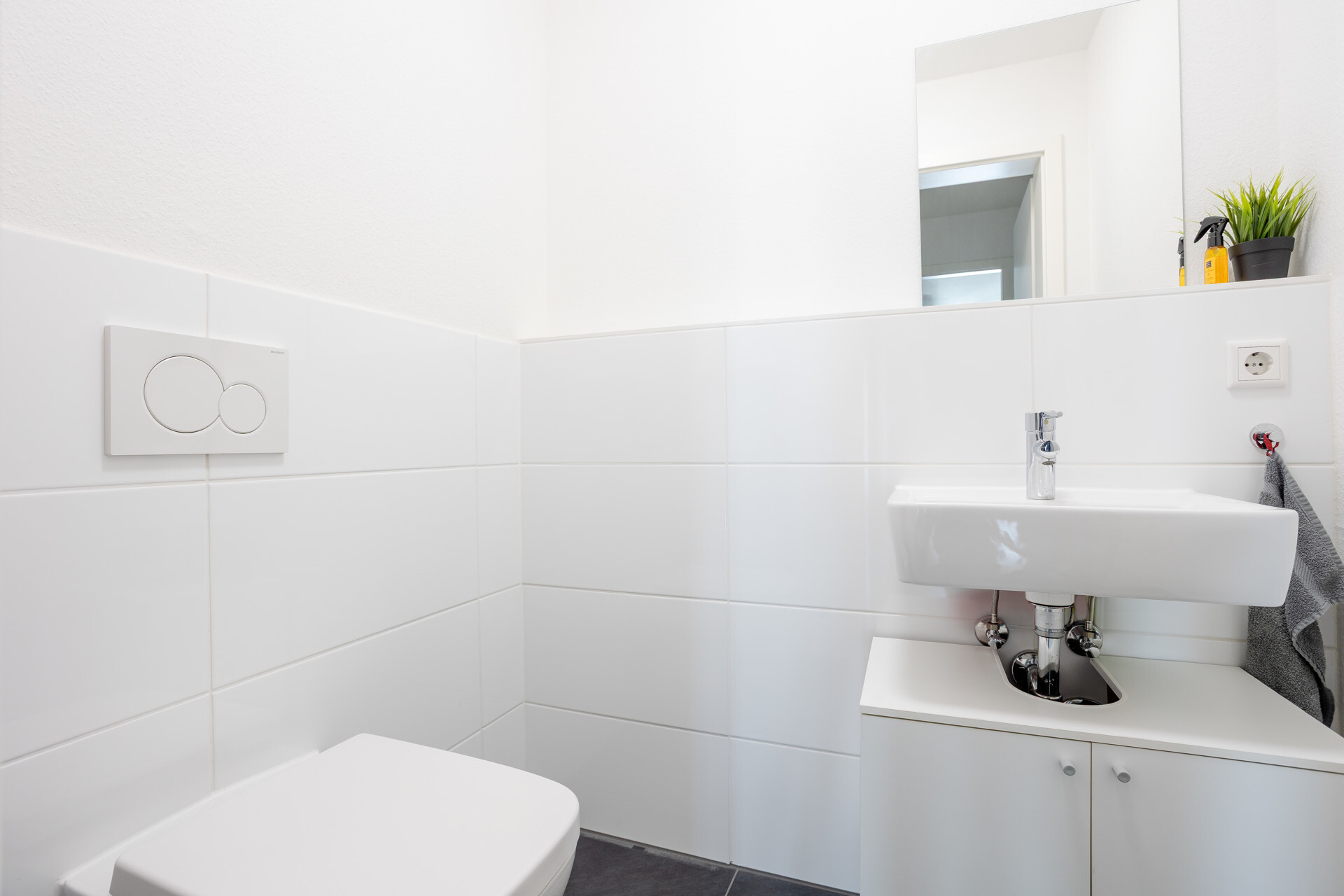 Modernes Gäste-WC 