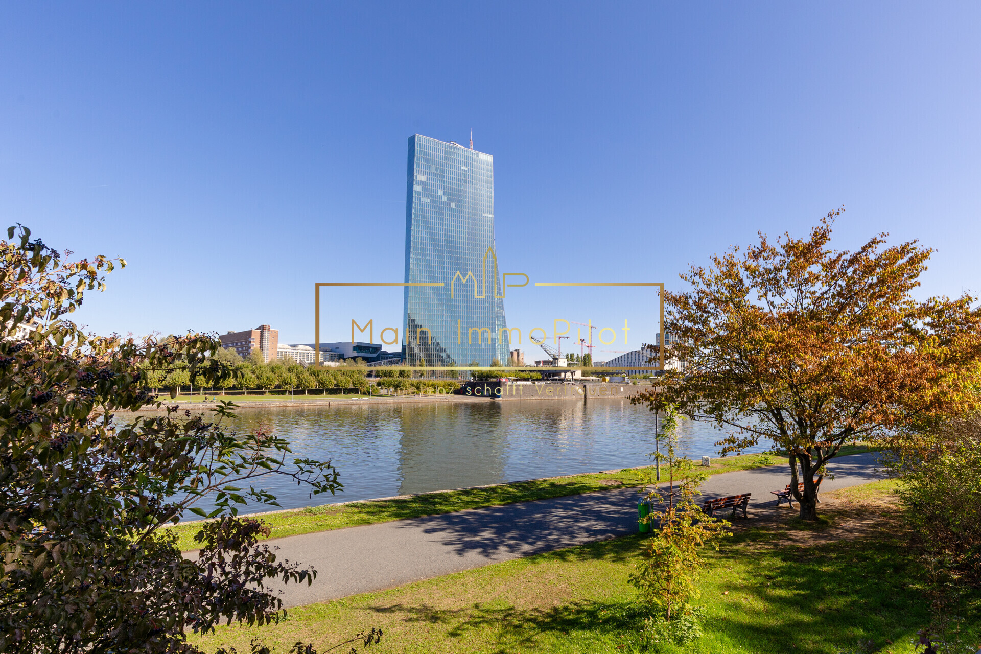 Mainuferpromenade vor der Haustür