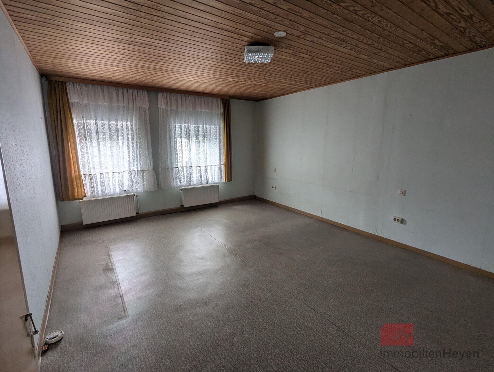 Schlafzimmer NW im Obergeschoss