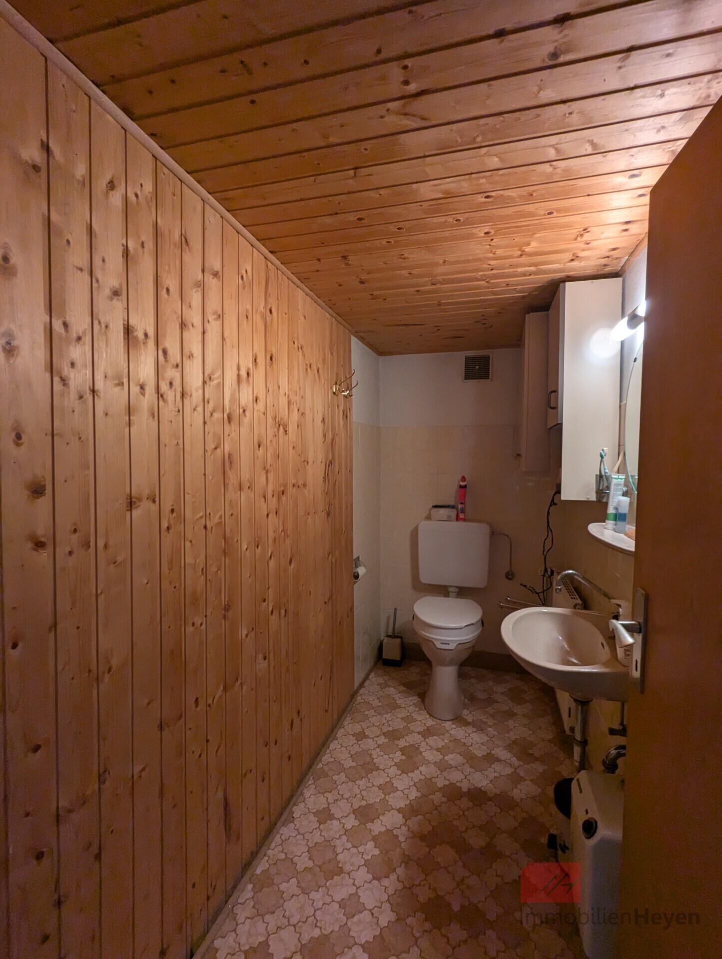 Toilette im Obergeschoss