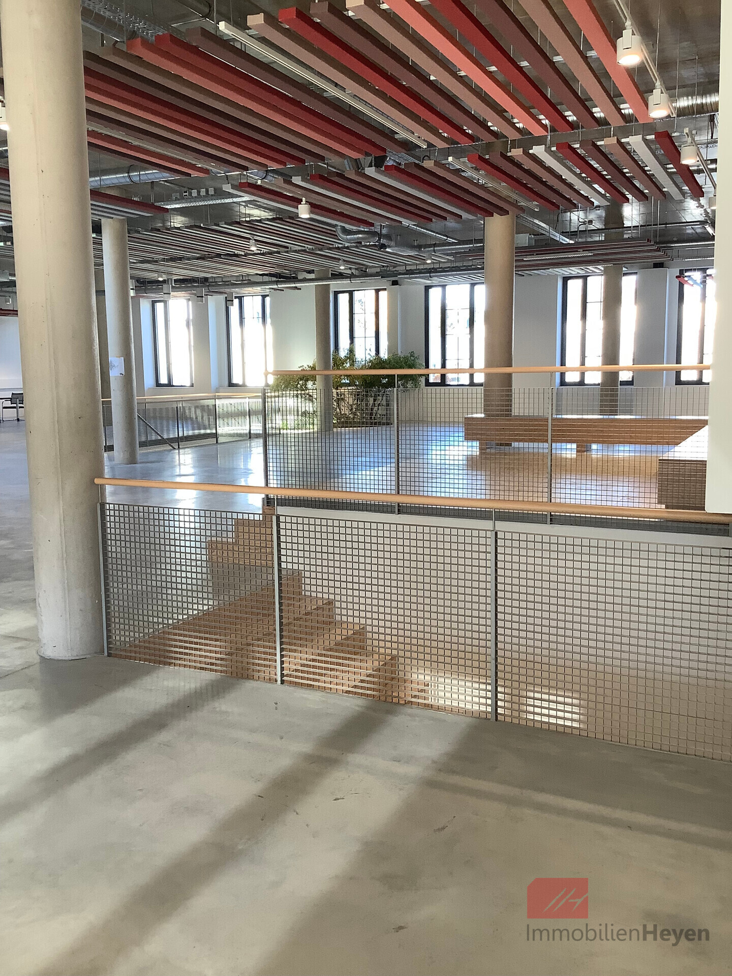 Treppenaufgang zum Büro