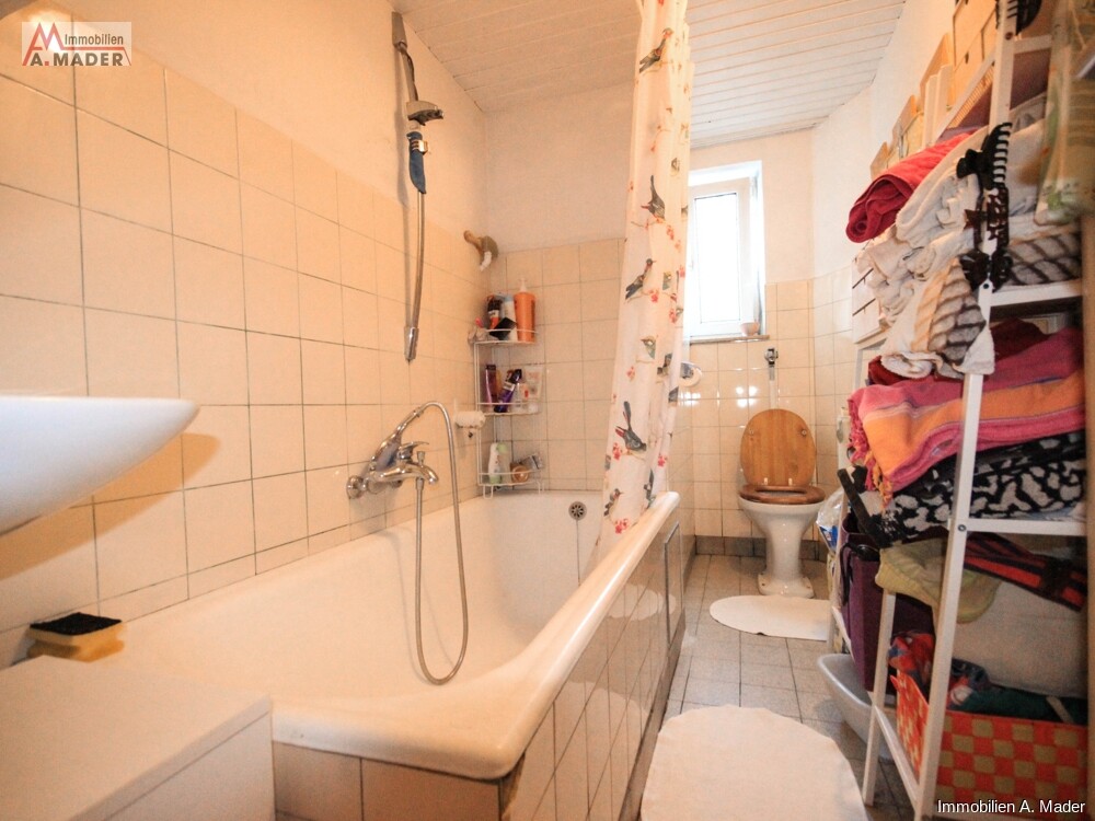 Badezimmer-1. OG-rechts