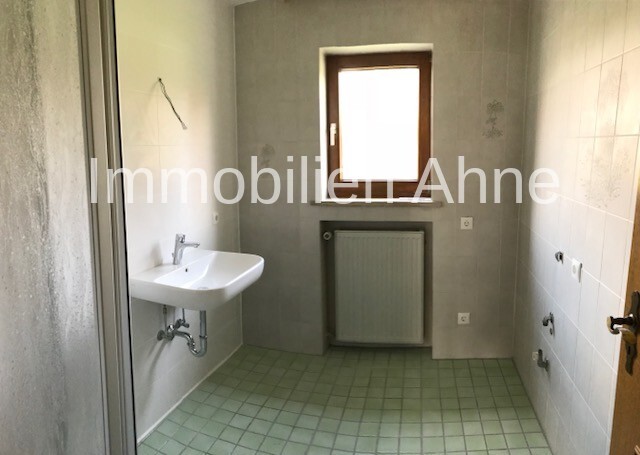 Dusche mit WC im Erdgeschoss