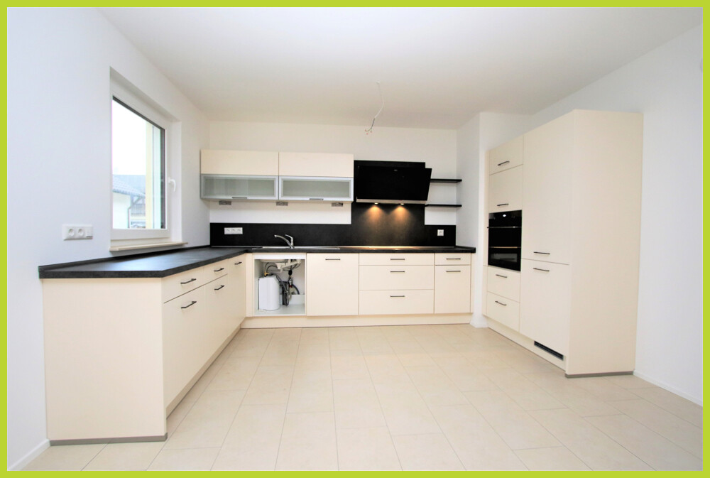 Einbauküche mit AEG Markengeräten