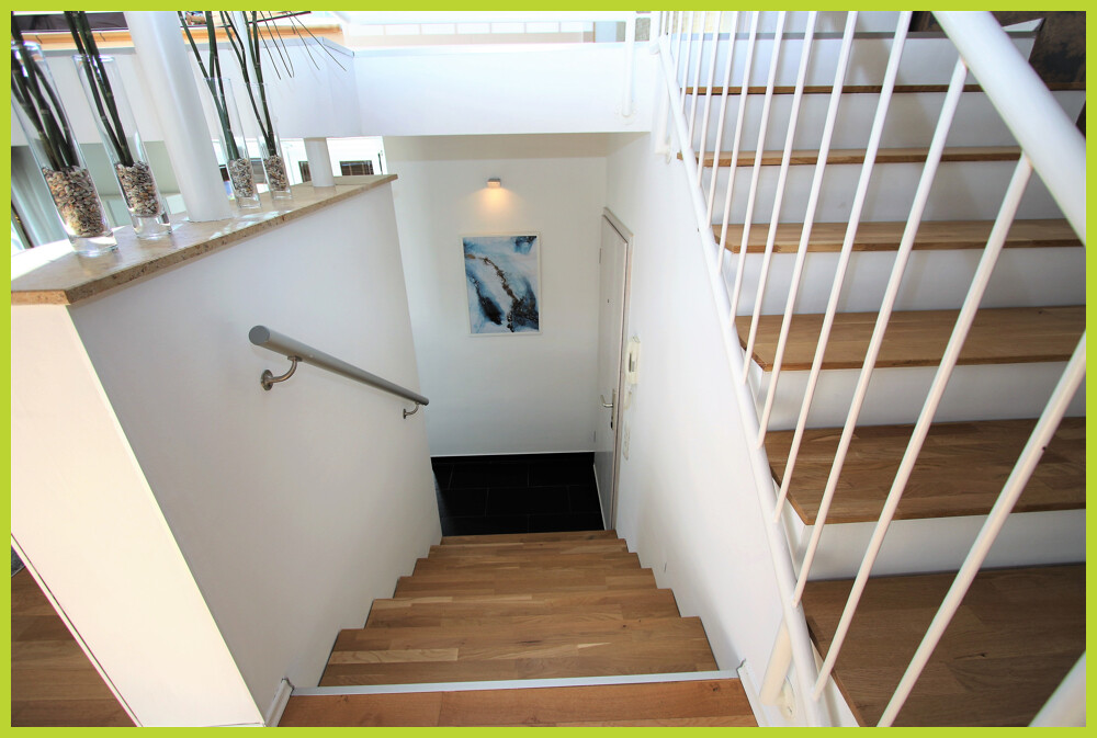 Treppe mit Holzbelag