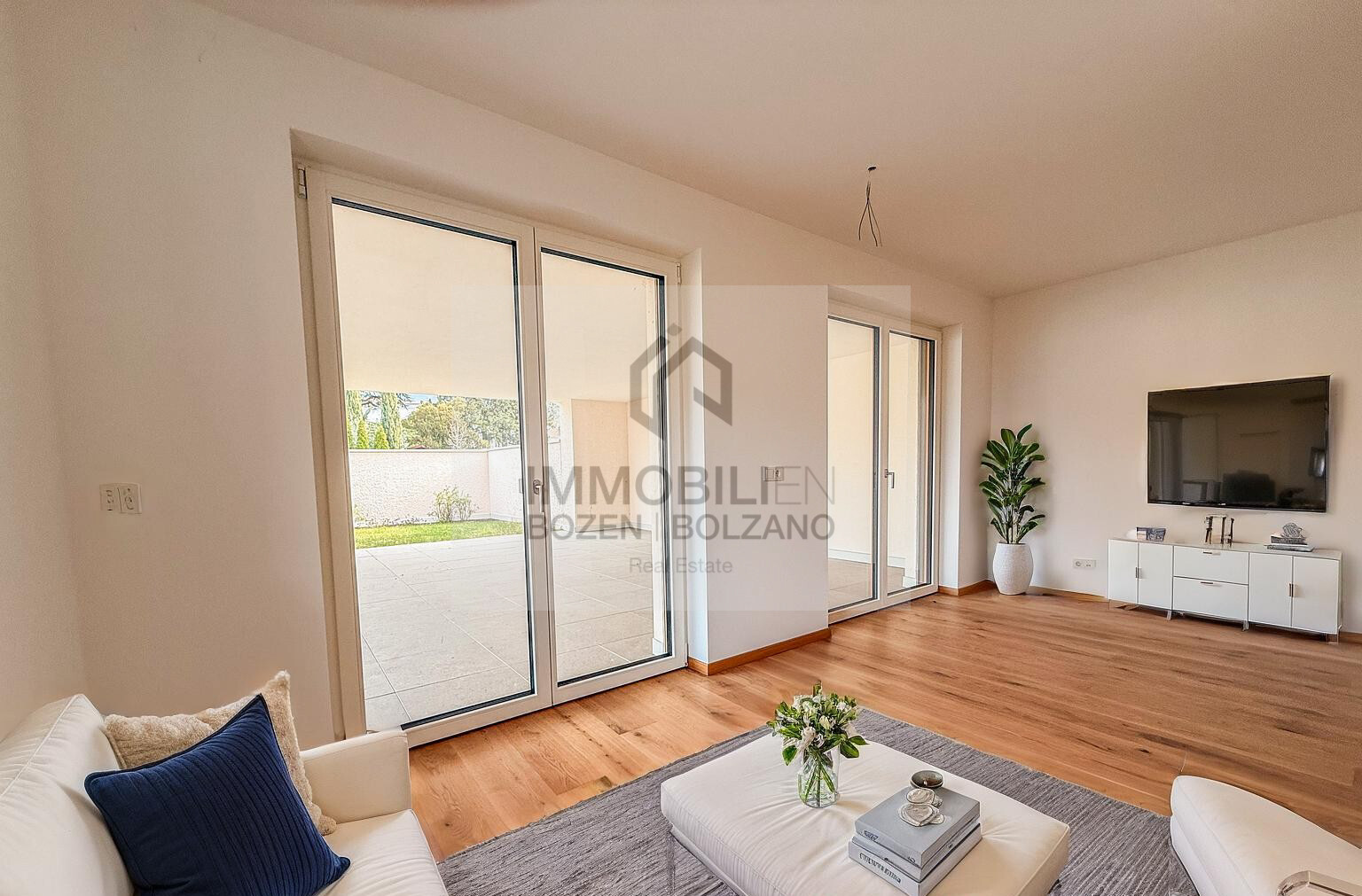 Virtual Staging Cloud - IMG_3408.jpg-23. März 2026 15_36 (1)